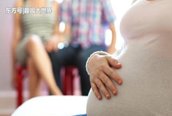 刚生产的妈妈